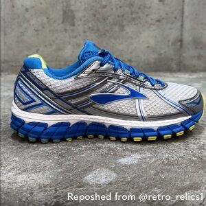 Brooks Blue and Gray Running Shoes